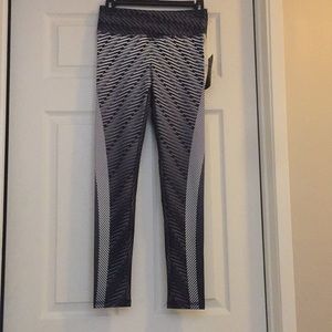 Electric Yoga modern legging